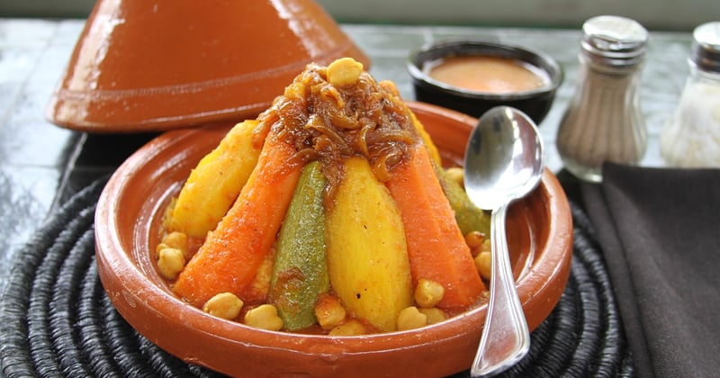 Tajine de légumes marocain authentique : la recette traditionnelle qui voyage
